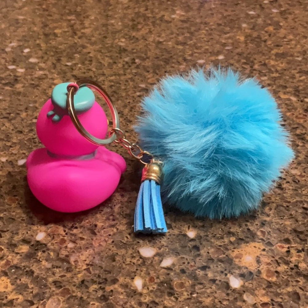 LOOPY LINDA RUBBER DUCKIE - Picture 2 of 3